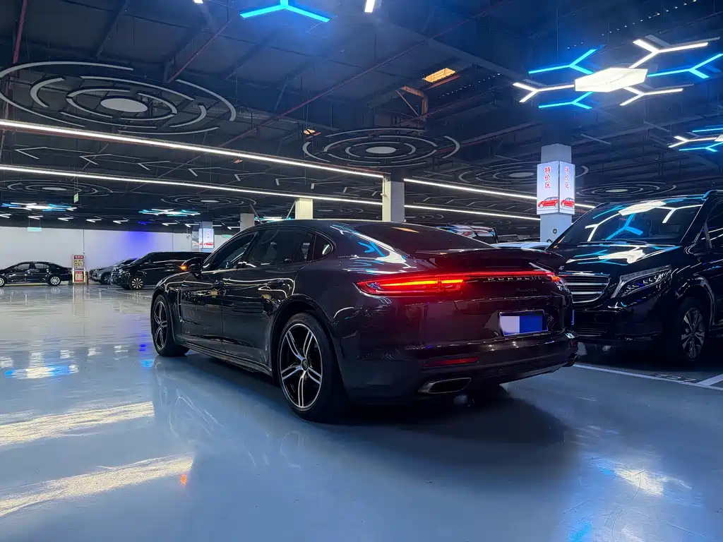 Panamera 2019 Panamera Executive Extended Edition 2.9T купить на сайте DeffCars