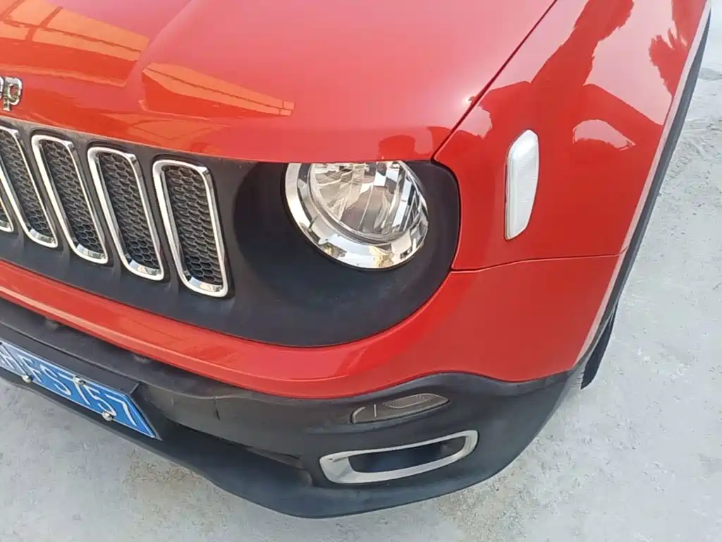 Renegade 2017 180T Automatic High Energy Edition купить на сайте DeffCars