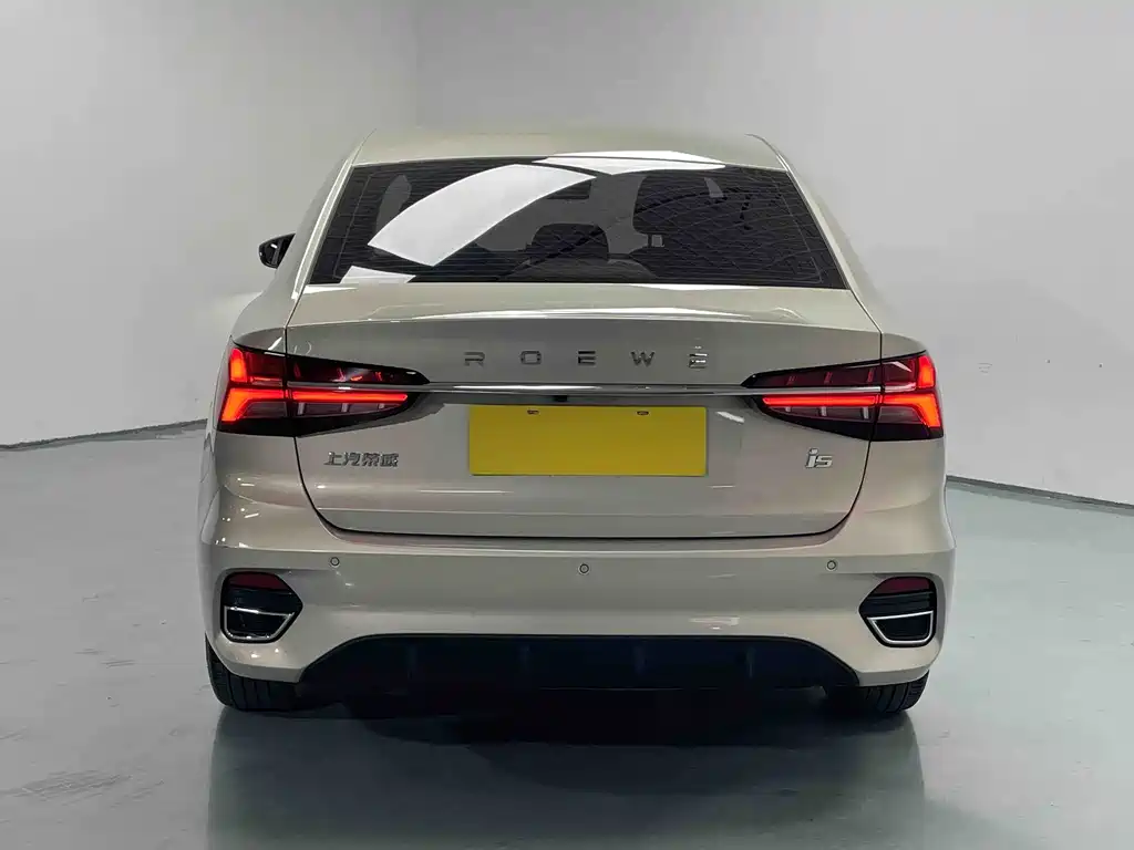Roewe i5 2021 1.5L CVT Platinum Edition купить на сайте DeffCars