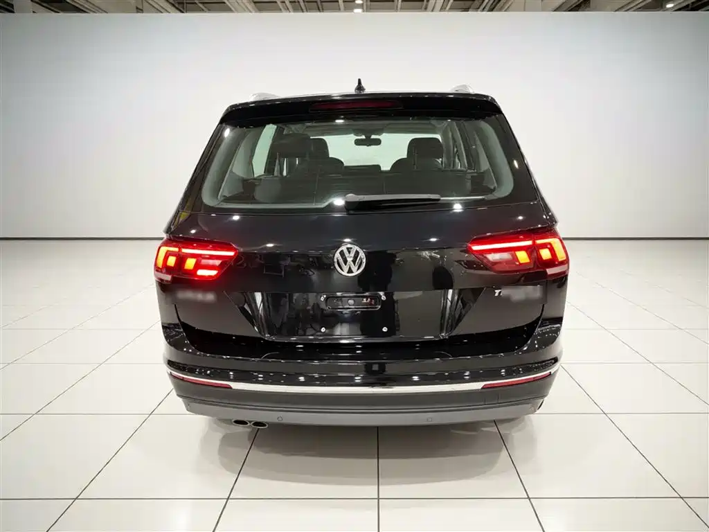 Tiguan L 2020 330TSI automatic two-wheel drive smart luxury version National VI купить на сайте DeffCars