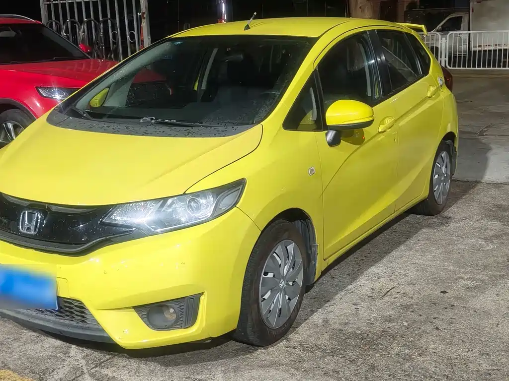 Fit 2014 1.5L LX manual comfort model купить на сайте DeffCars