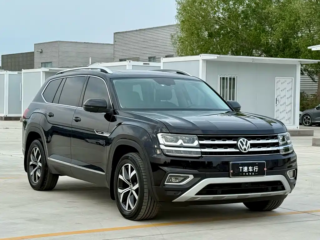 Touron 2017 380TSI four-wheel drive luxury version купить на сайте DeffCars