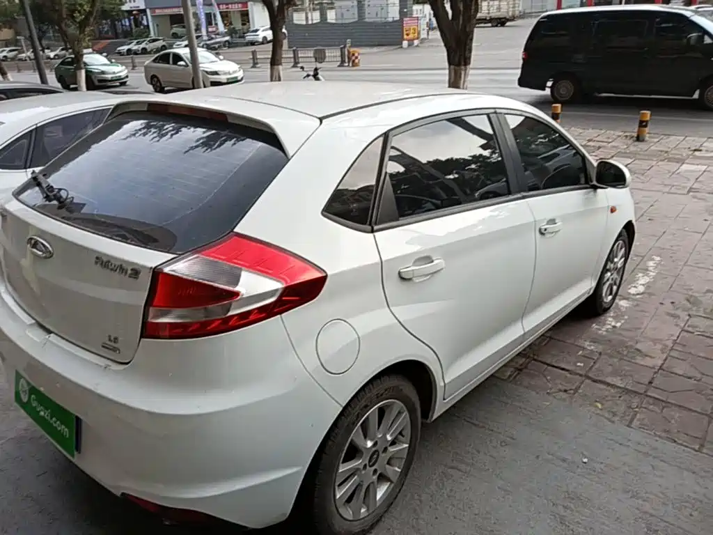 Fengyun 2 2015 1.5L Manual New Edition купить на сайте DeffCars