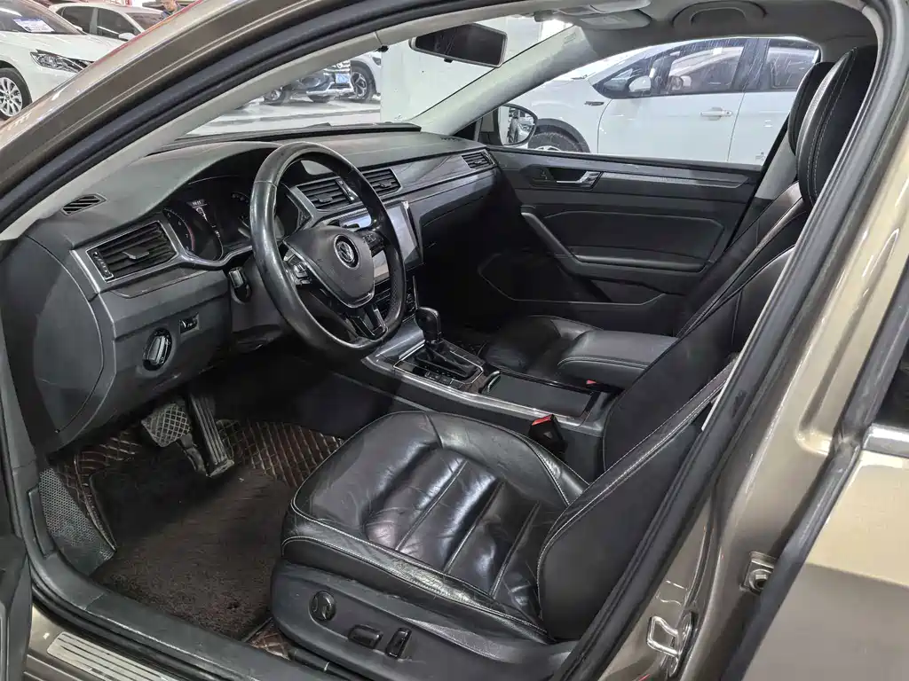Passat 2016 330TSI DSG Premium Edition купить на сайте DeffCars