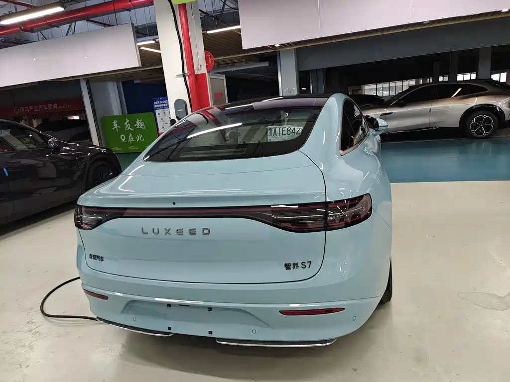 Zhijie S7 2024 Ultra four-wheel drive flagship version купить на сайте DeffCars