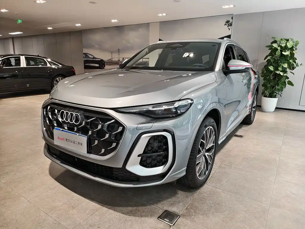 Audi Q5L 2026 2.0T 10 Million User Exclusive Edition купить на сайте DeffCars