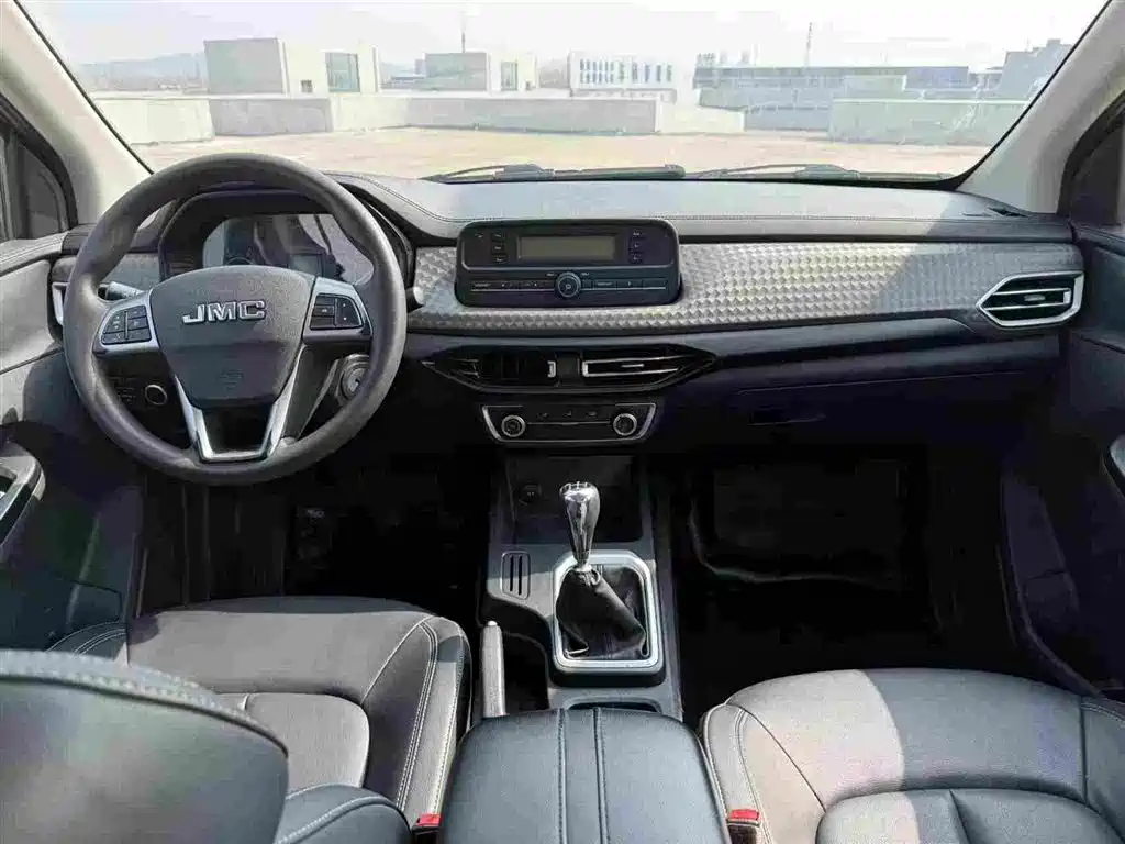 Baodian 2022 2.5T diesel four-wheel drive comfort version standard axle JX4D25A6L купить на сайте DeffCars