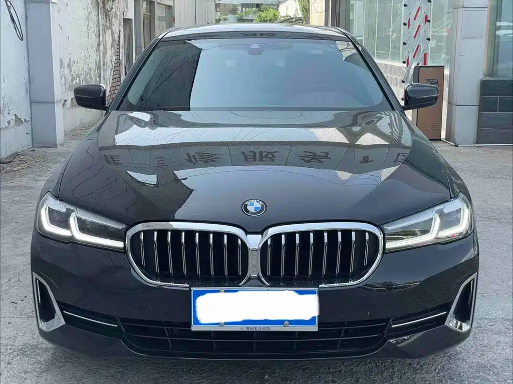 BMW 5 Series 2023 530Li Leading Luxury Package купить на сайте DeffCars