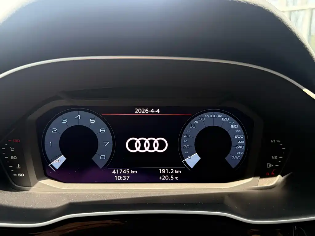 Audi Q3 2021 40 TFSI Fashionable and Dynamic купить на сайте DeffCars