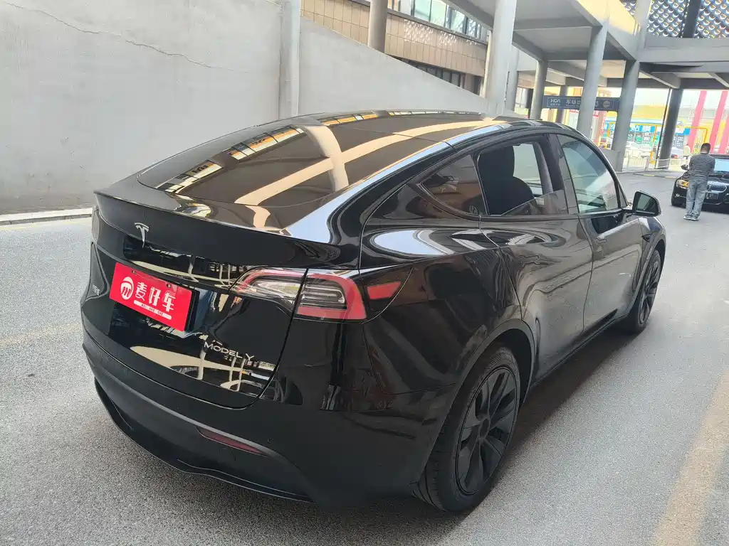 Model Y 2023 rear-wheel drive version купить на сайте DeffCars