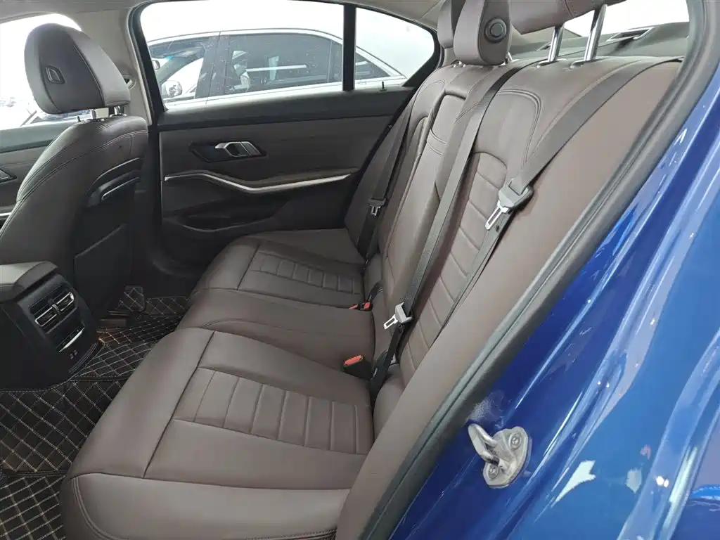 BMW 3 Series 2021 320Li M Sports Package купить на сайте DeffCars