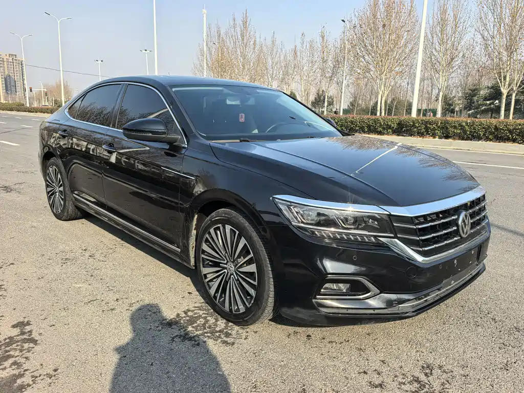 Passat 2020 330TSI Luxury Edition National V купить на сайте DeffCars