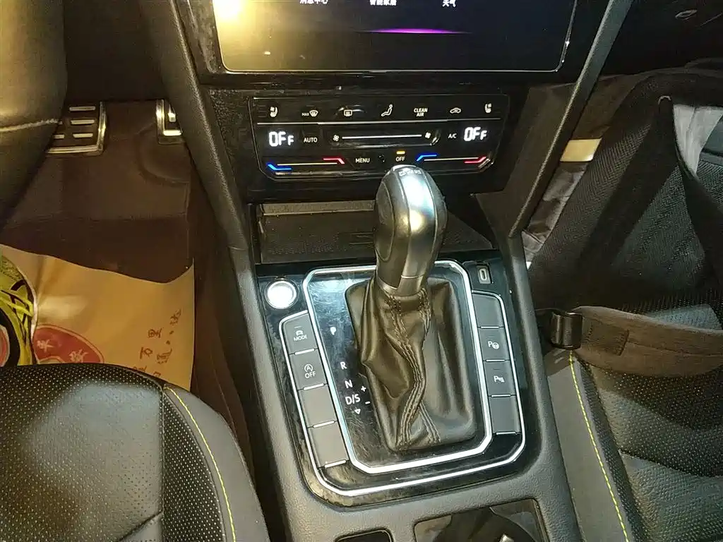 FAW-Volkswagen CC 2021 380TSI eye-catching version купить на сайте DeffCars