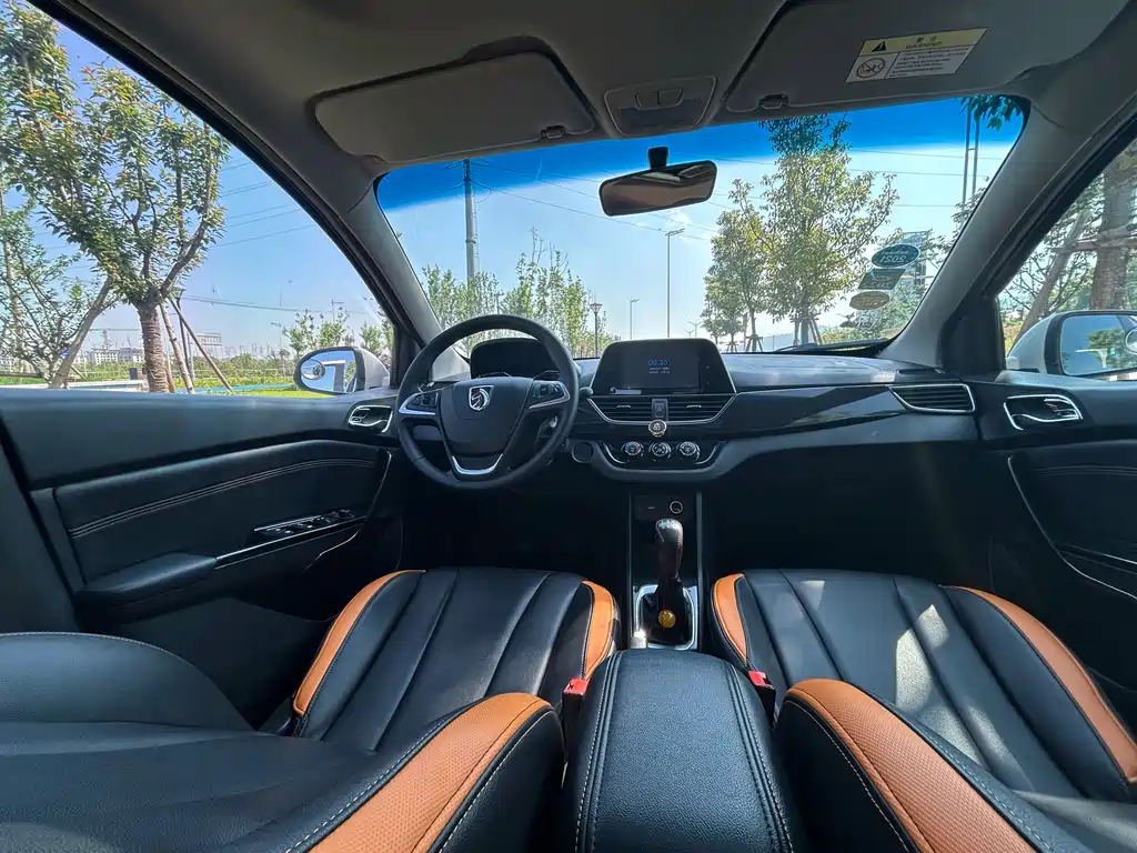 Baojun 310 2016 1.2L manual luxury model купить на сайте DeffCars