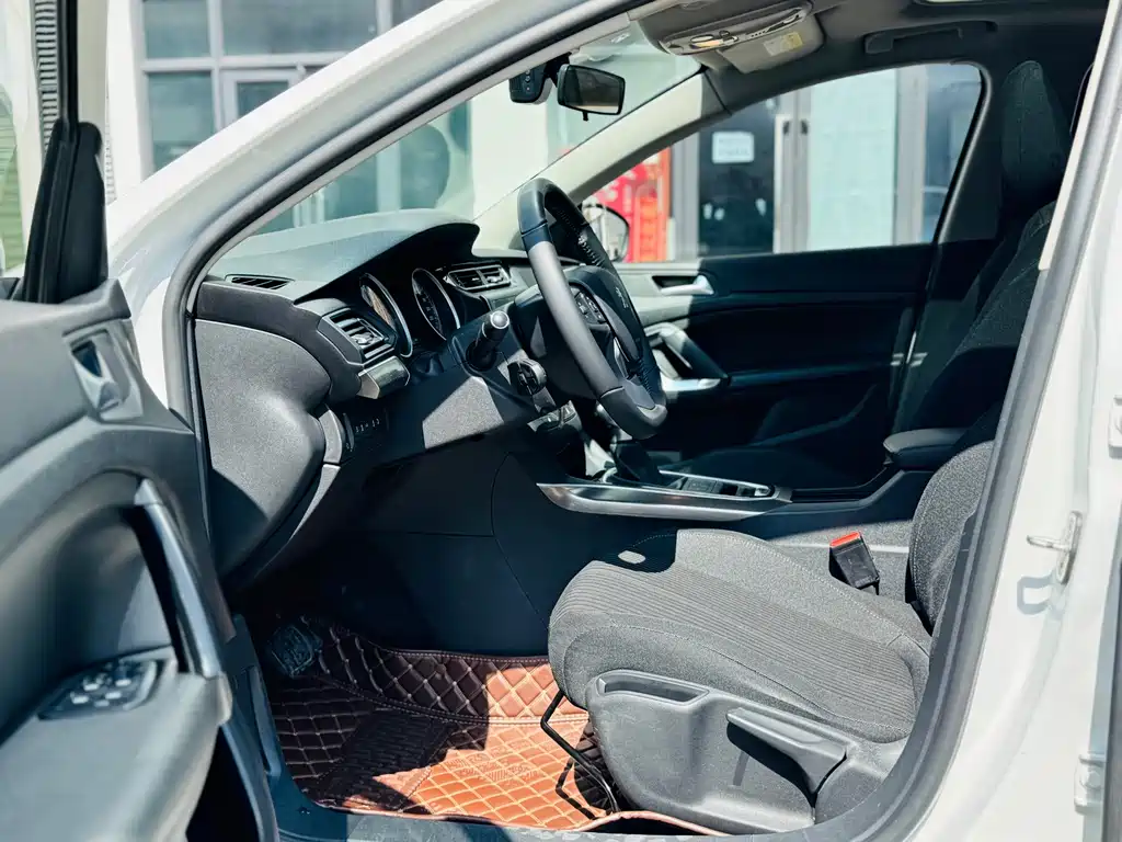 Peugeot 408 2018 350THP Automatic Deluxe Edition купить на сайте DeffCars