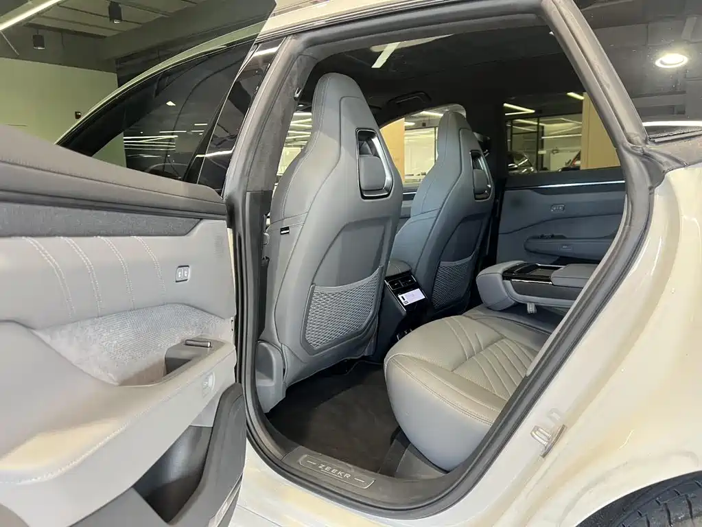 Jikrypton 001 2025 YOU version 100kWh four-wheel drive купить на сайте DeffCars