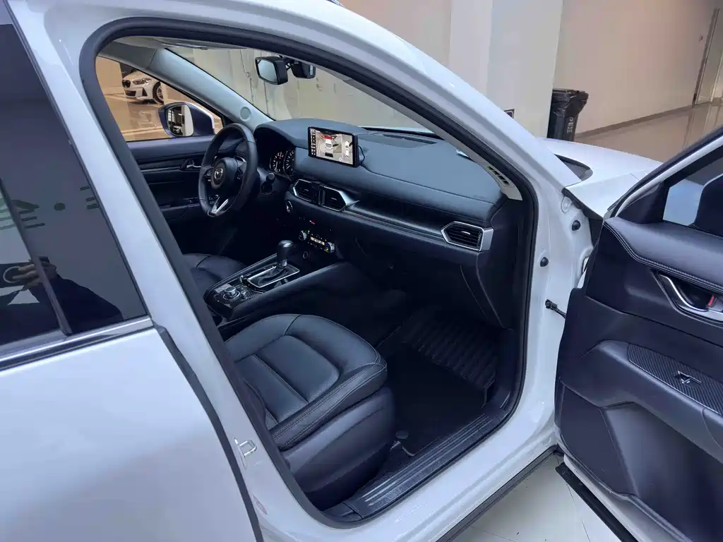 Mazda CX-5 2022 2.0L automatic two-wheel drive smart model купить на сайте DeffCars