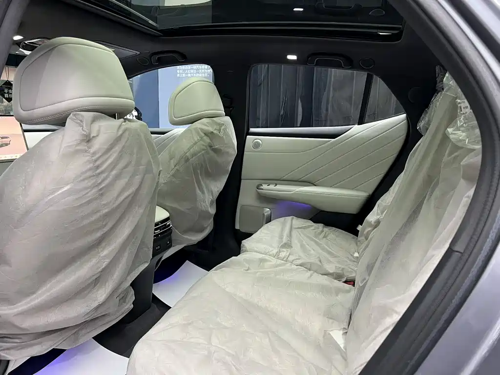 Changan Qiyuan E07 2025 pure electric four-wheel drive 90kWh Dacheng version купить на сайте DeffCars