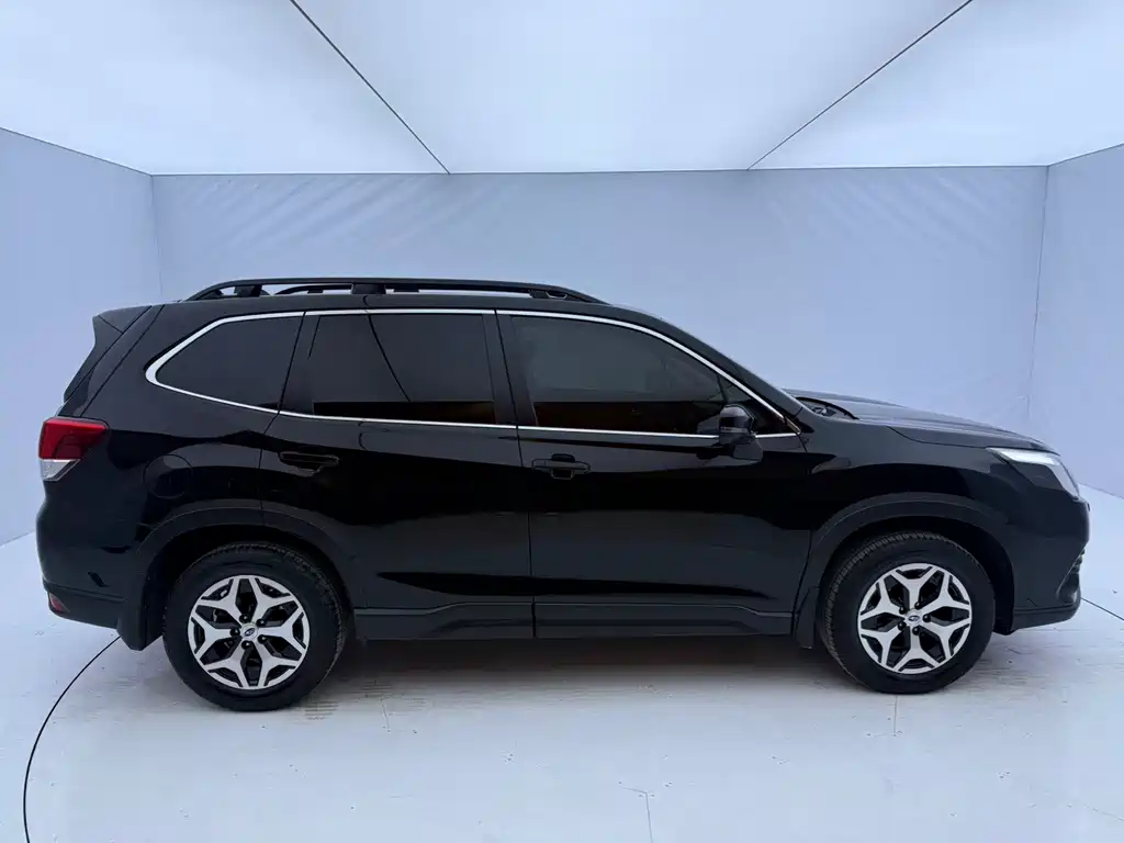 Forester 2022 2.0i AWD Deluxe Edition EyeSight купить на сайте DeffCars