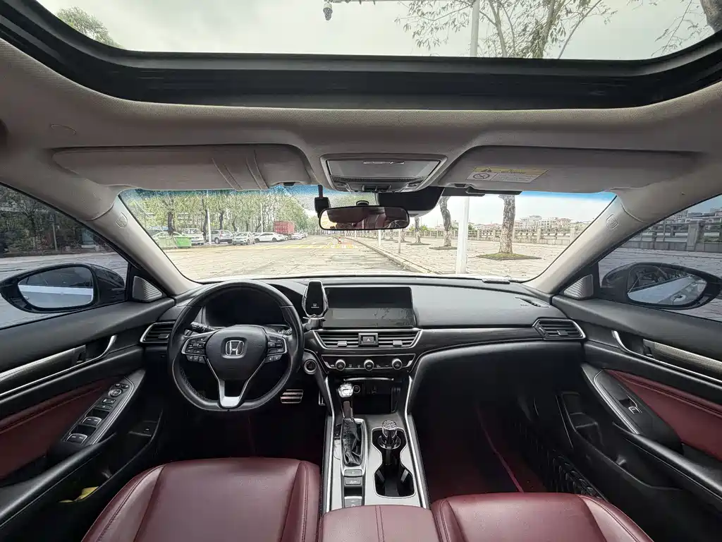 Accord 2022 260TURBO Magic Night Premium Edition купить на сайте DeffCars