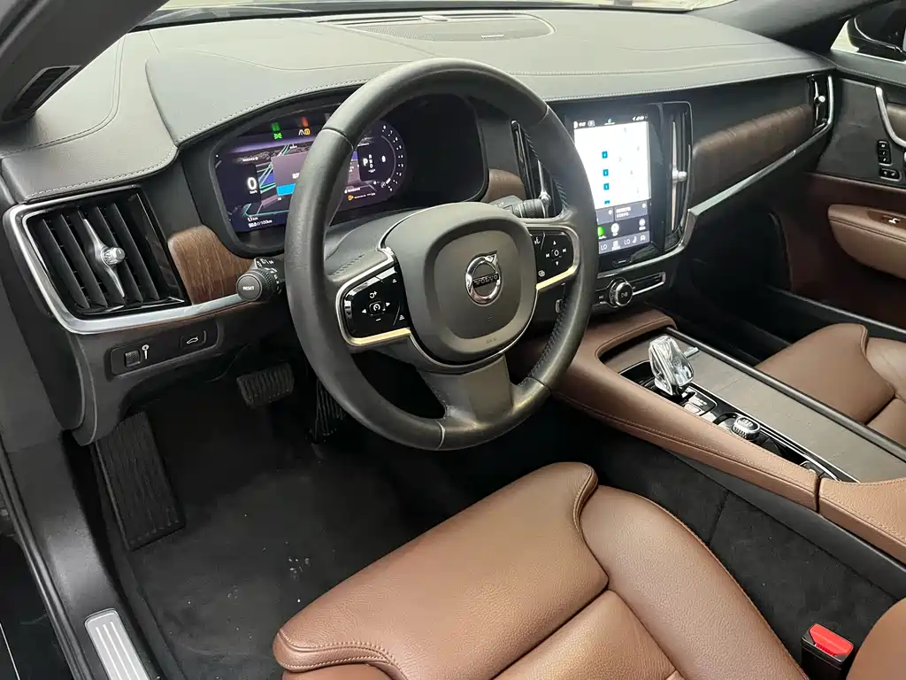 Volvo S90 2022 B5 Zhiyuan Luxury Edition купить на сайте DeffCars