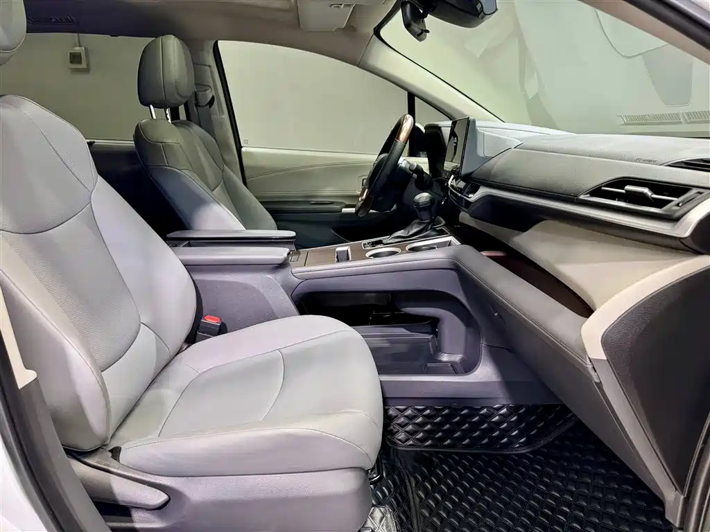 Grevia 2024 2.5L Hybrid Comfort Edition купить на сайте DeffCars