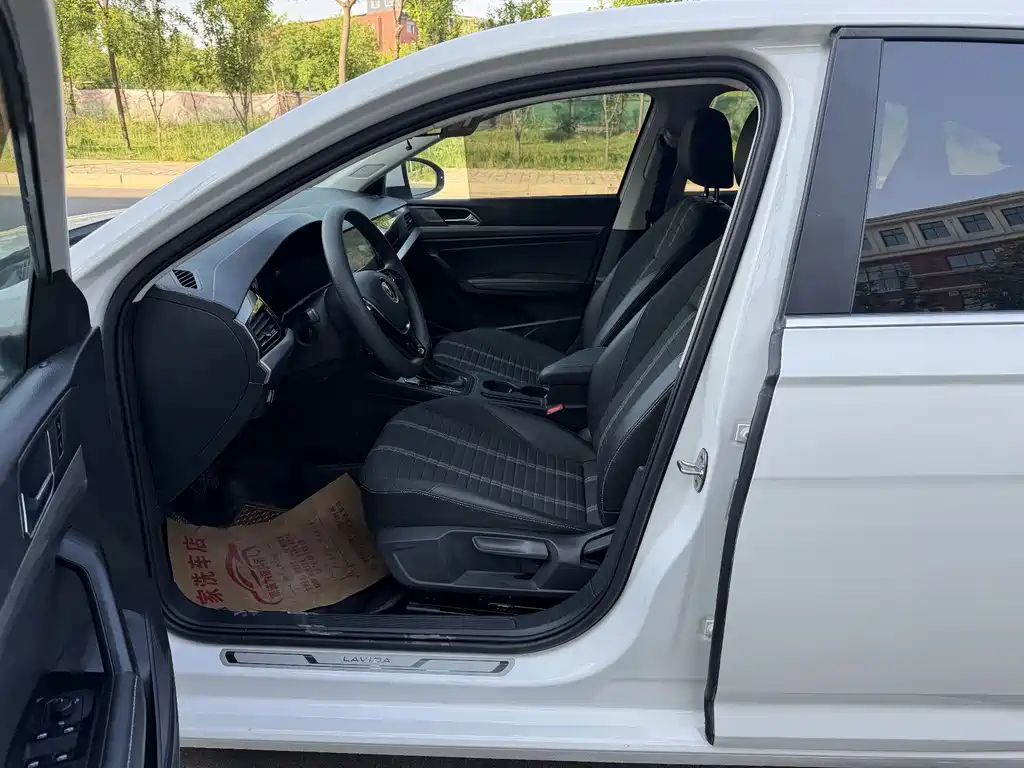 Lavida 2022 1.5L automatic comfort version купить на сайте DeffCars