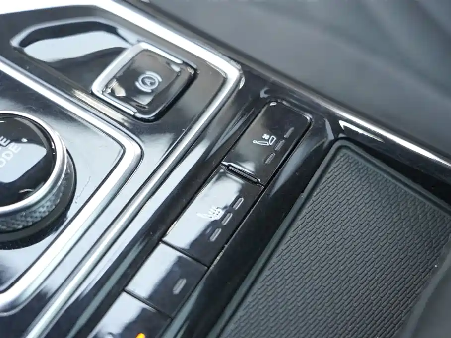 Hongqi HS5 2022 facelift 2.0T Zhilian Qixiang four-wheel drive version купить на сайте DeffCars