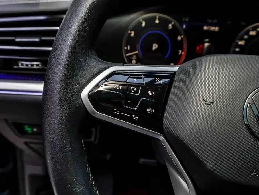 Touareg 2023 3.0TSI Ruixiang Edition Obsidian Sports Package купить на сайте DeffCars