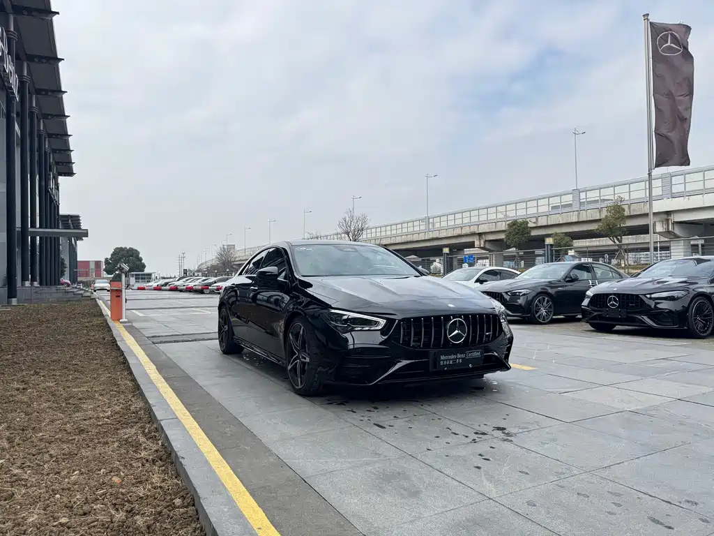 Mercedes-Benz CLA AMG 2025 AMG CLA 35 4MATIC купить на сайте DeffCars