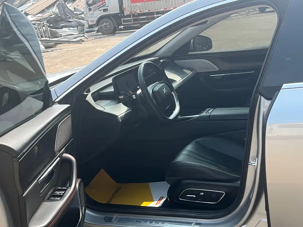 Xpeng P7 2022 480E купить на сайте DeffCars