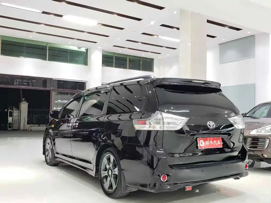 SIENNA 2015 3.5L 2WD LE купить на сайте DeffCars