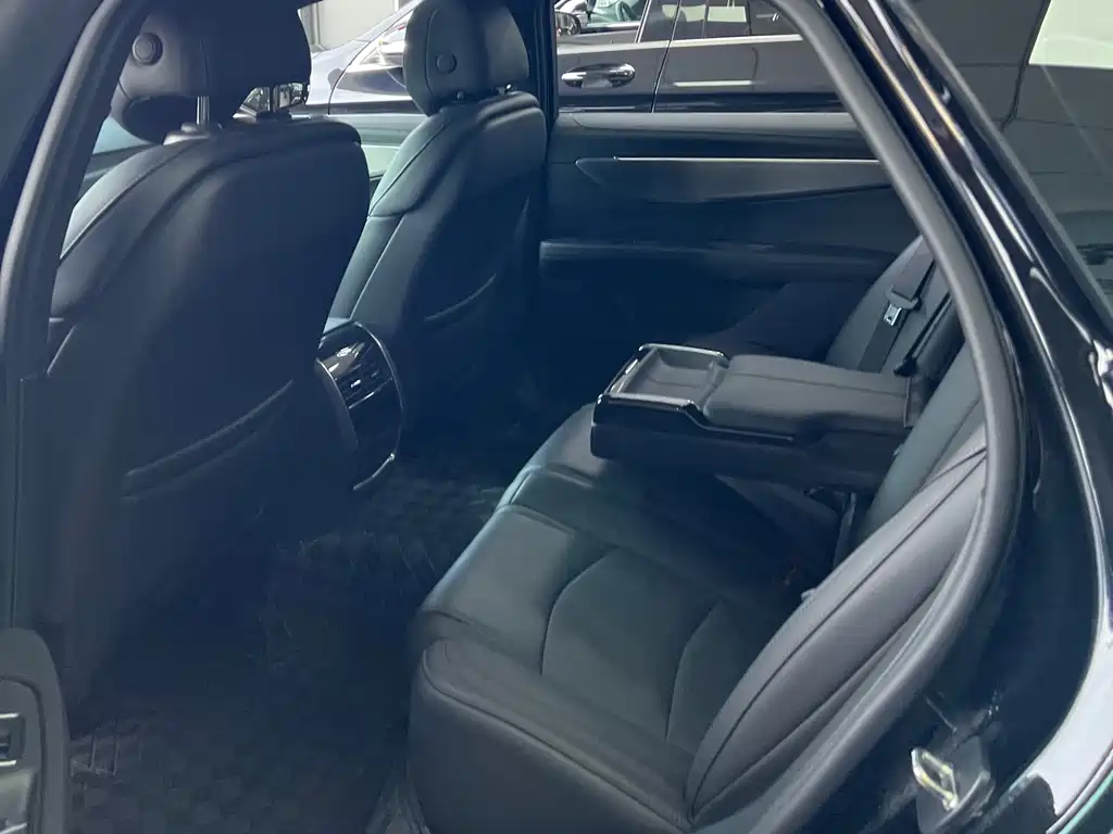 Cadillac CT6 2023 28T Fashion Model купить на сайте DeffCars