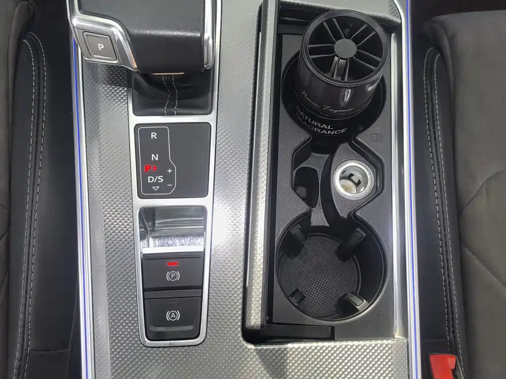 Audi A6L 2022 40 TFSI luxury and dynamic model купить на сайте DeffCars