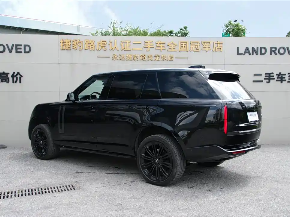 Range Rover 2024 3.0 L6 400PS Model Extended Edition купить на сайте DeffCars