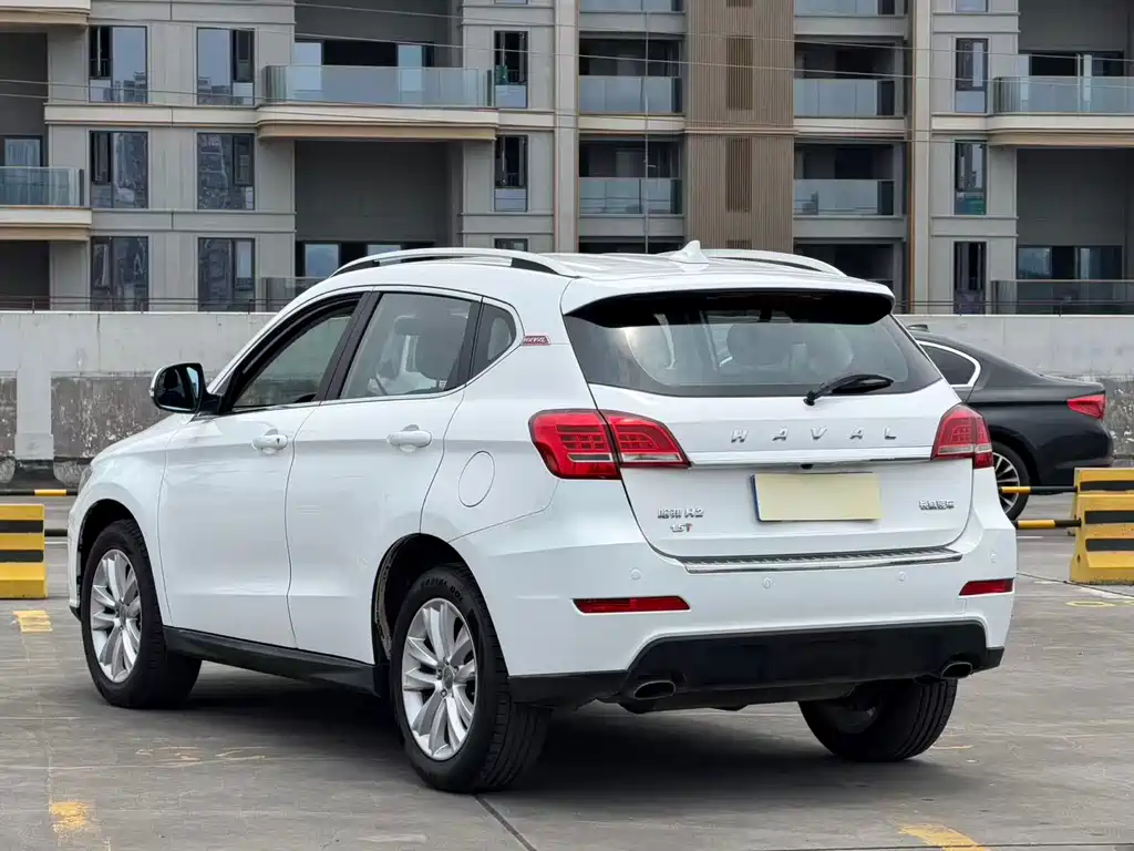 Haval H2 2015 1.5T automatic two-wheel drive elite version купить на сайте DeffCars