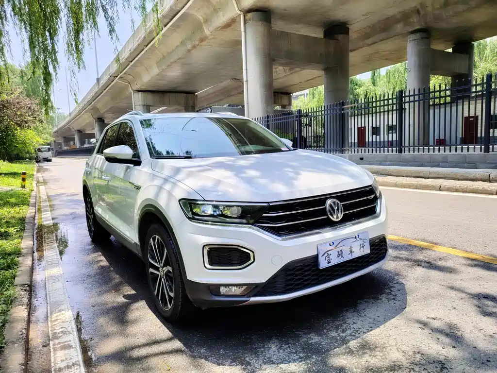 T-ROC 2019 280TSI DSG two-wheel drive comfort model National VI купить на сайте DeffCars