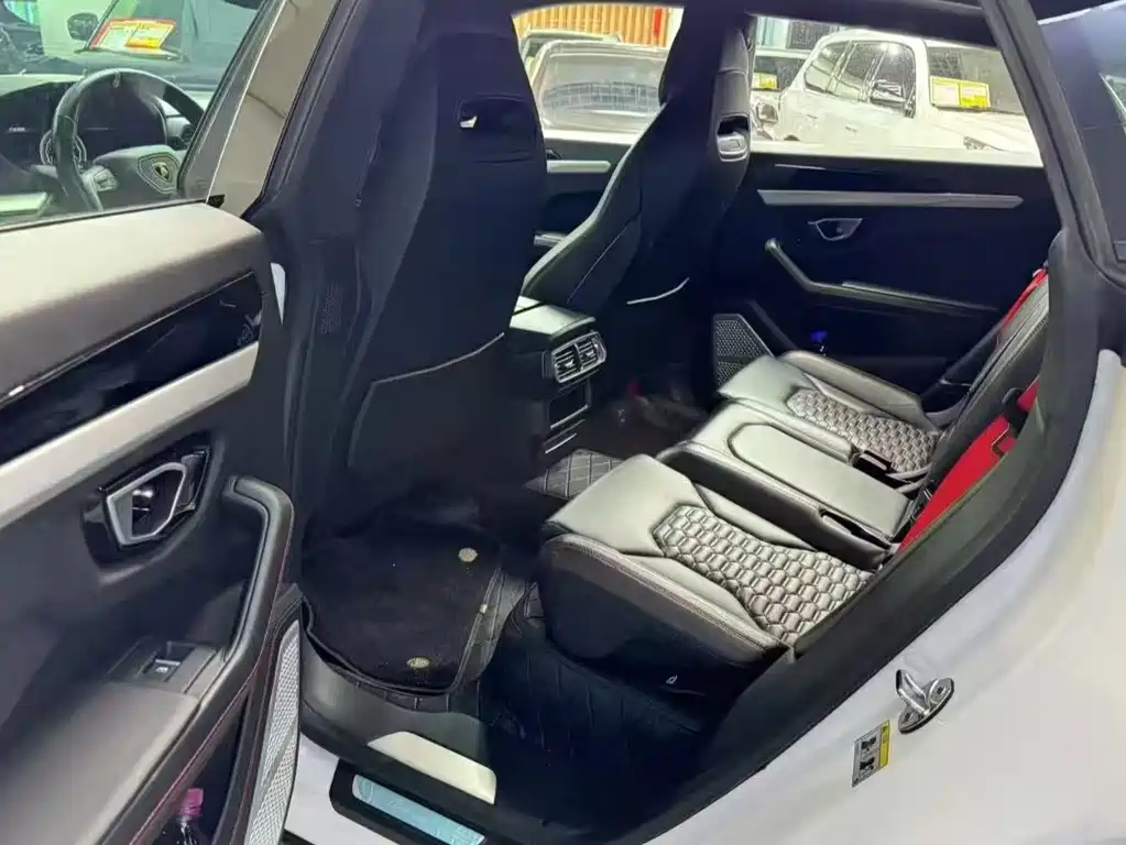 Urus 2018 4.0T V8 купить на сайте DeffCars