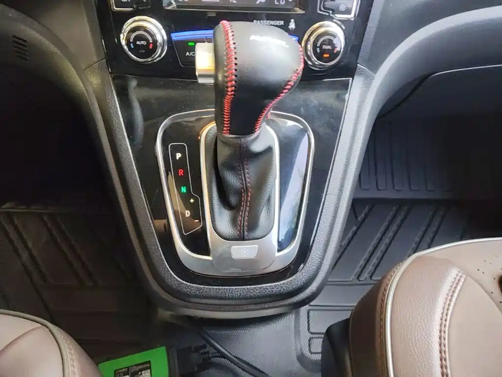 Haval H6 2016 upgraded version 1.5T automatic two-wheel drive elite type купить на сайте DeffCars