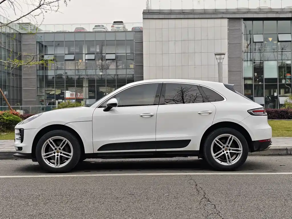 Macan 2021 Macan 2.0T купить на сайте DeffCars