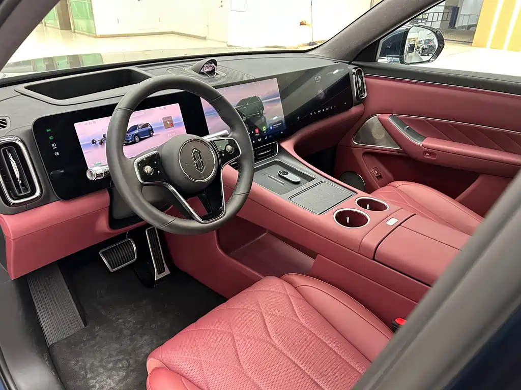 Wenjie M8 2025 extended range Ultra version 53.4kWh 5-seat version 192-line lidar) купить на сайте DeffCars