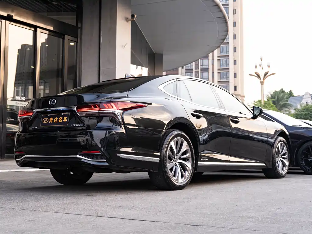 Lexus LS 2020 500h Superior Edition China VI купить на сайте DeffCars