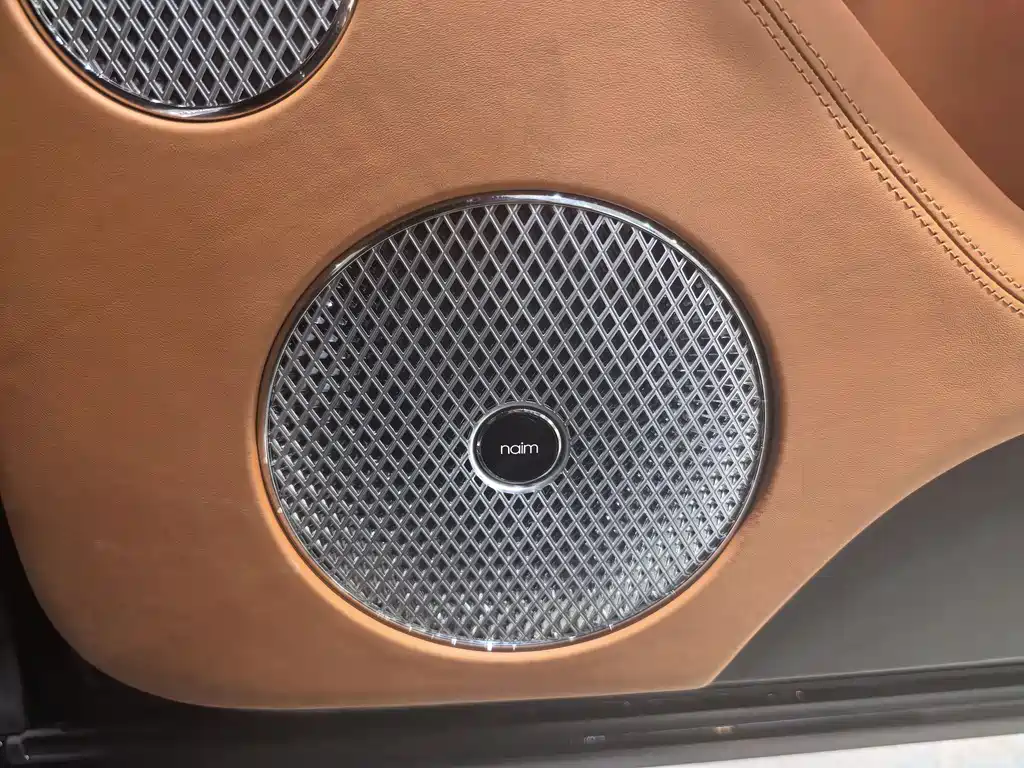 Bentayga 2021 4.0T V8 купить на сайте DeffCars
