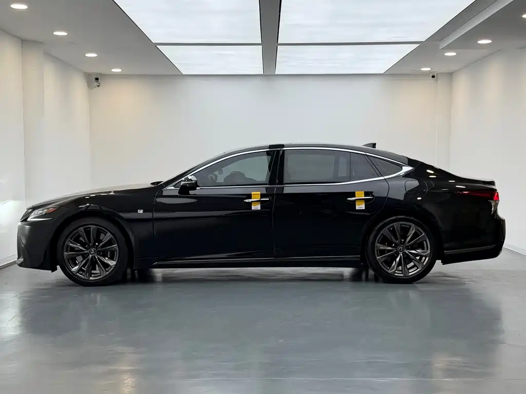 Lexus LS 2018 500h F SPORT National V купить на сайте DeffCars