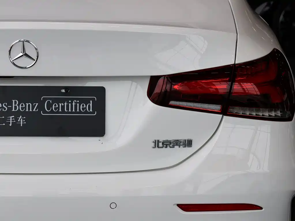 Mercedes-Benz A-Class 2022 Facelift A 200 L Sports Sedan Fashionable купить на сайте DeffCars