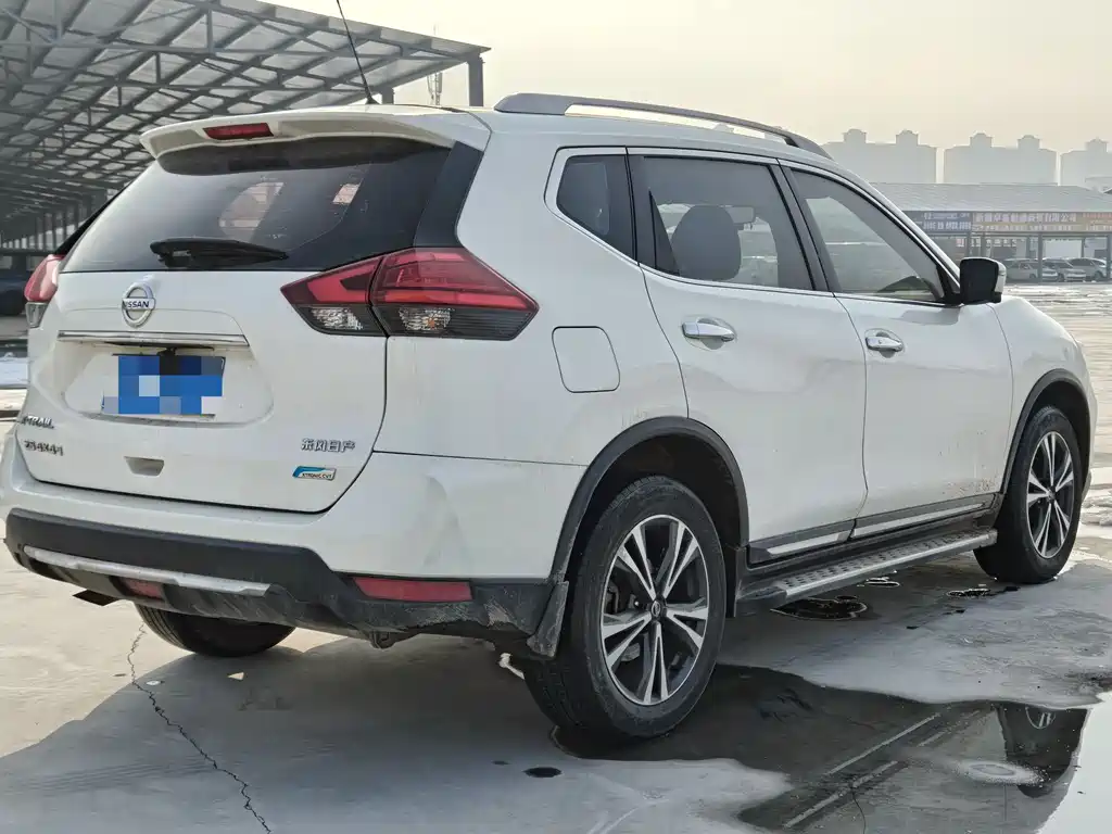 X-Trail 2017 2.5L CVT Deluxe Edition 4WD купить на сайте DeffCars