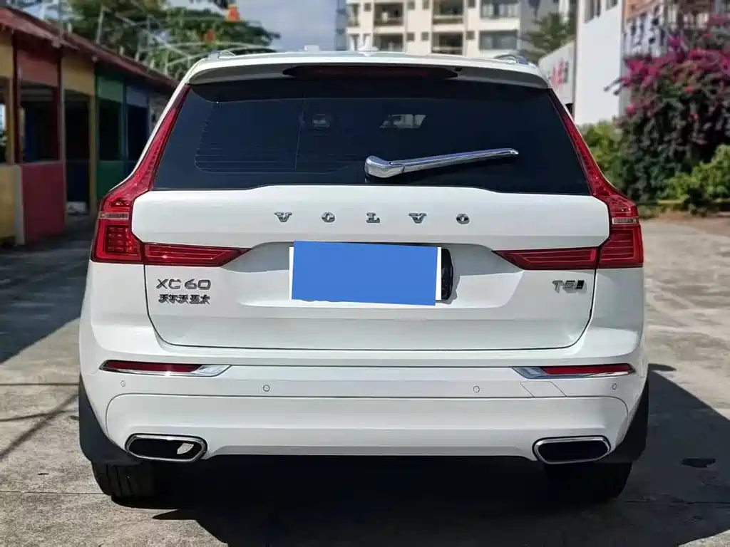 Volvo XC60 2020 T5 four-wheel drive Zhiyi Luxury Edition купить на сайте DeffCars