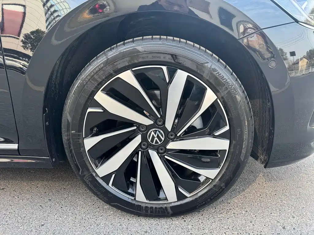 Passat 2025 Outstanding Model 380TSI Longyao Edition купить на сайте DeffCars