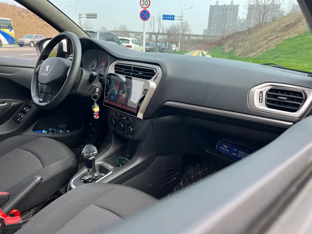 Peugeot 301 2016 1.6L automatic comfort version купить на сайте DeffCars