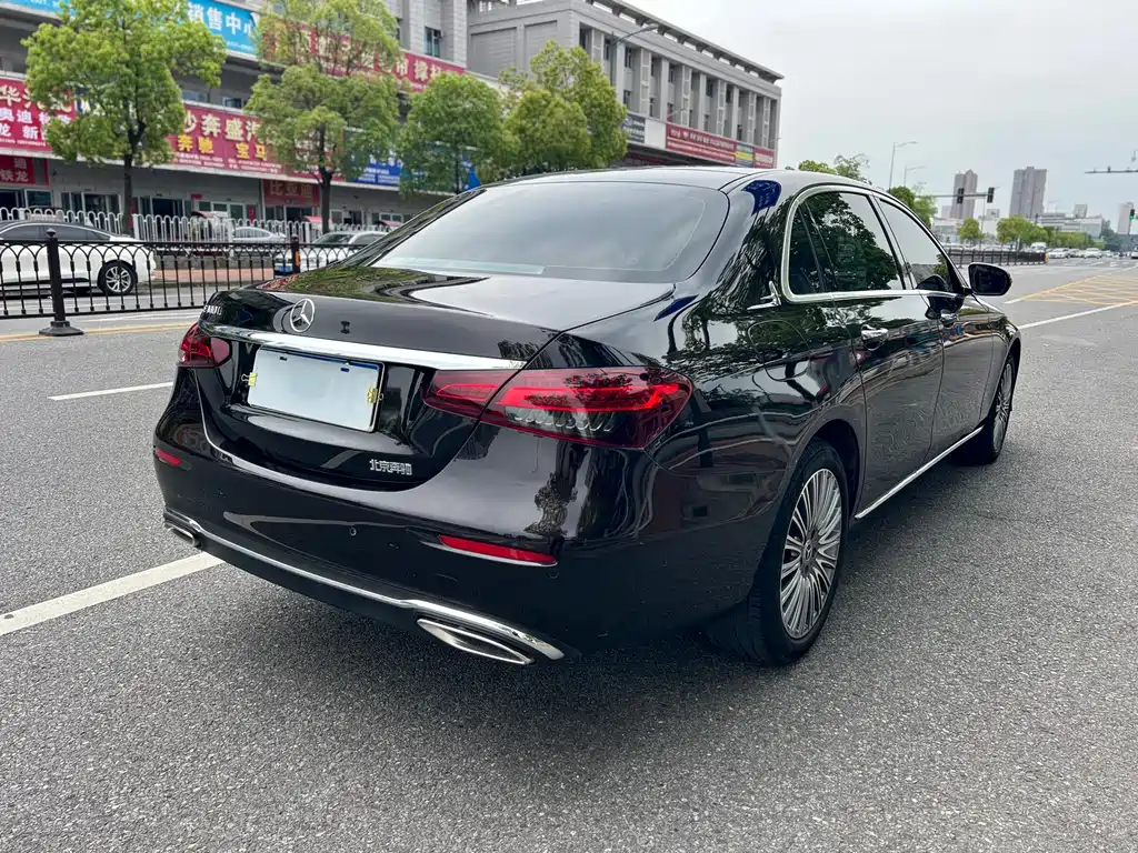 Mercedes-Benz E-Class 2022 E 300 L Luxury Model купить на сайте DeffCars